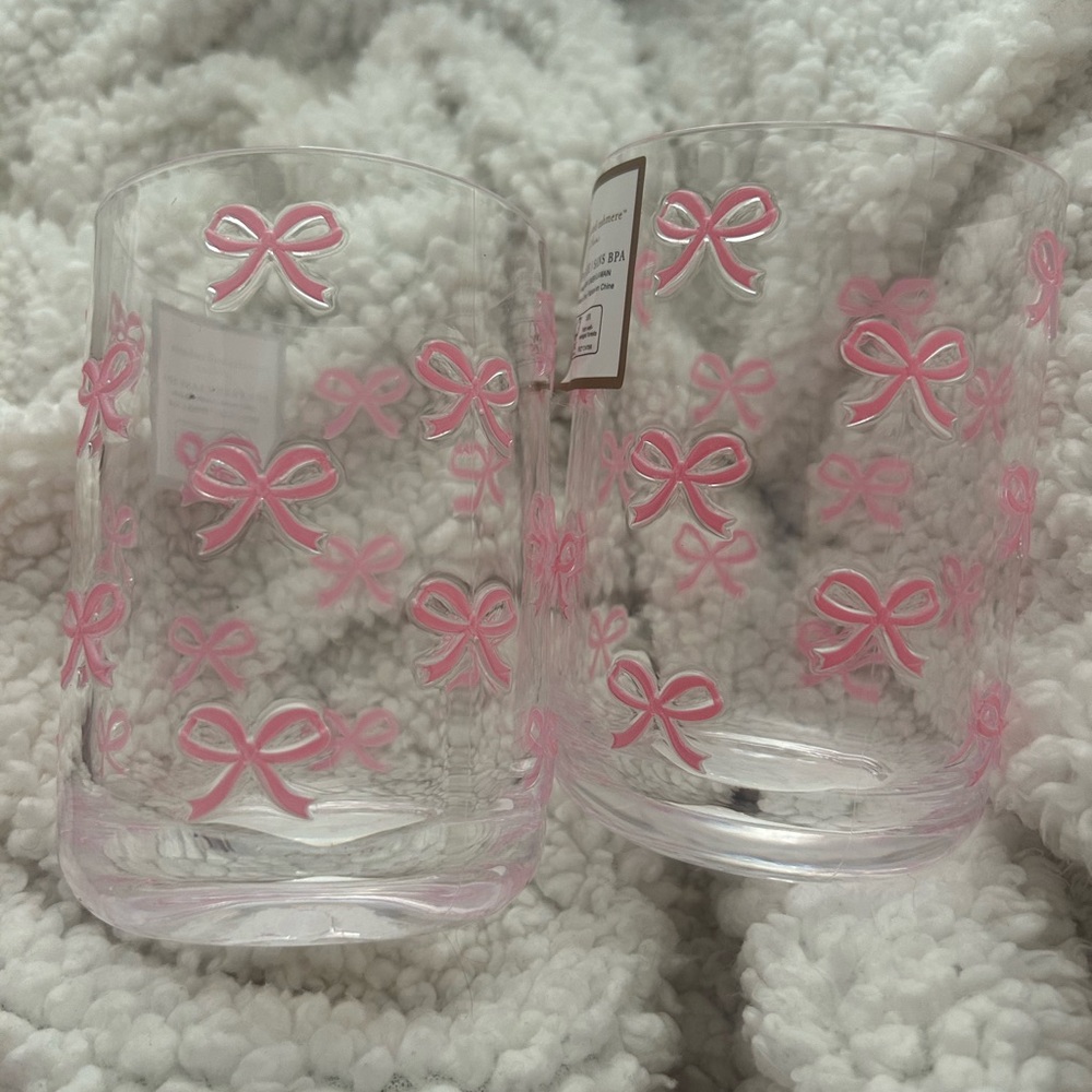 Cupcakes and Cashmere set of two plastic cups with pink bows NWT